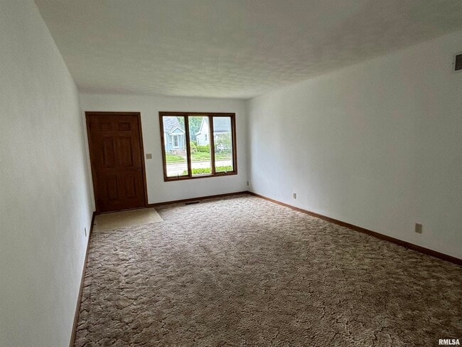 Photo - 514 N Main St