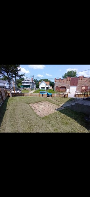 Photo - 1820 Broadway St