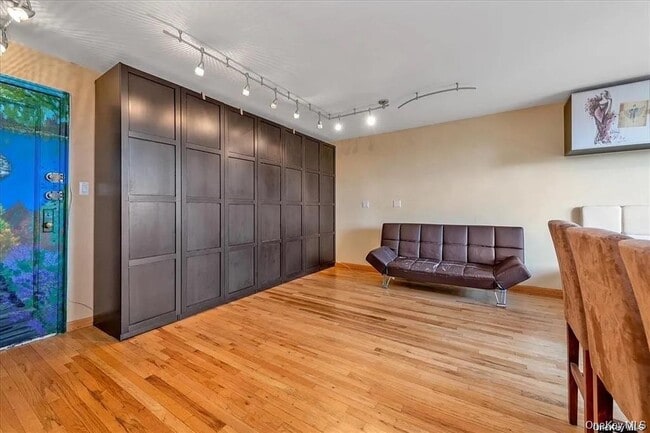 Photo - 83-40 Austin St Unidad 7N