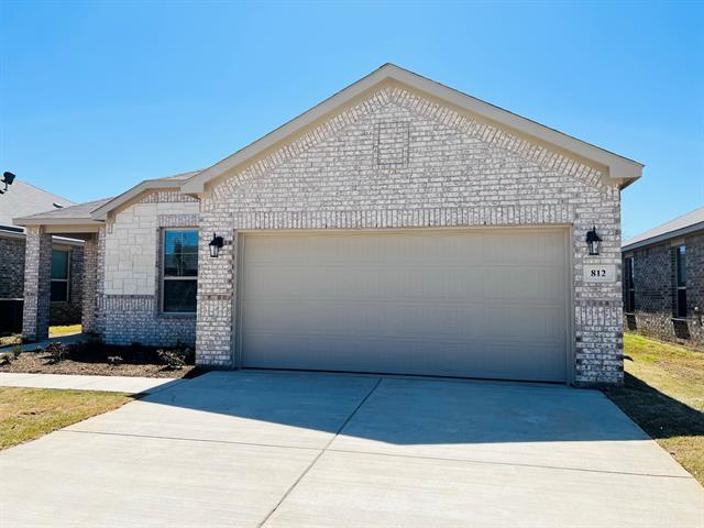 Building Photo - 812 Peaceful Brk Dr