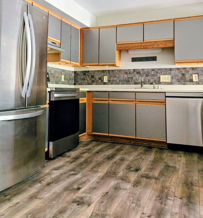 Photo - W196S8322 Providence Way Unit W196S8322