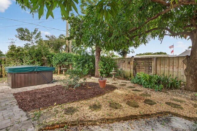 Photo - 4820 NE 1st Terrace