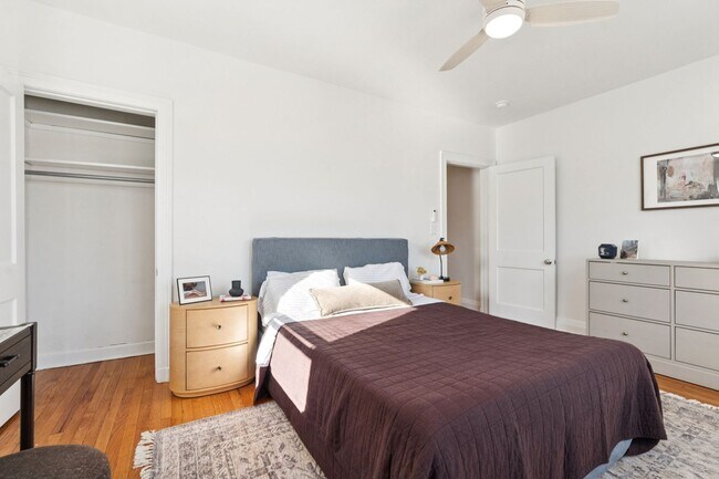 10 Montgomery