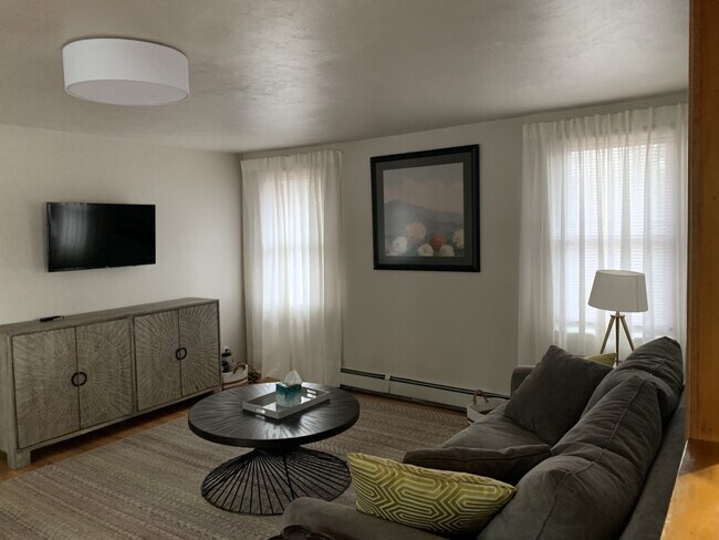 Photo - 27 Hillcrest Dr