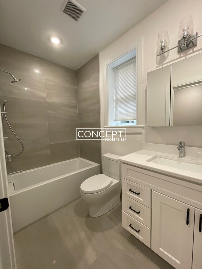 Photo - 47 Englewood Ave Unit 5