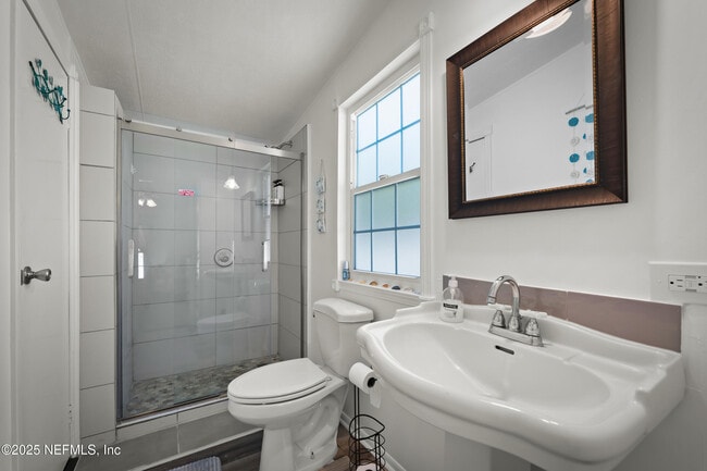 Photo - 501 Aiken St