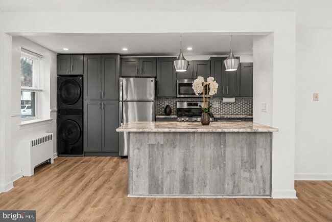 Photo - 133 E Walnut Park Dr