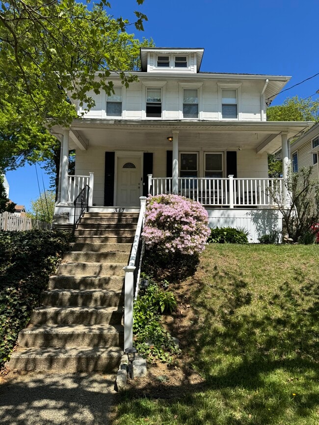 Building Photo - 317 Richey Ave Unit 2nd fl