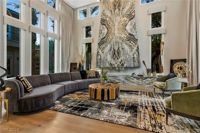 Photo - 5 Wood Creek Ct