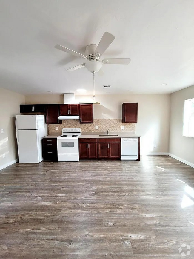 Building Photo - Charming 1-Bed, 1-Bath Home Available for ...