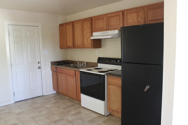 Photo - 1680-1690 Ellen Ave Apartments