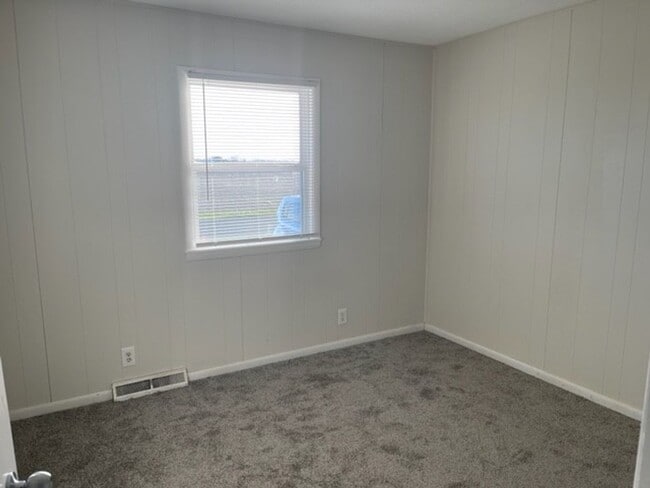 Photo - 3419 County Rd 1400 E Unit B