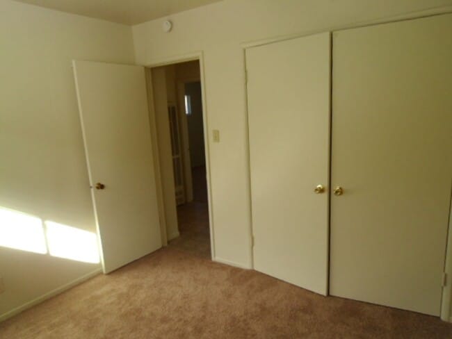 Photo - 119-119 W Locust Ave Unidad 111