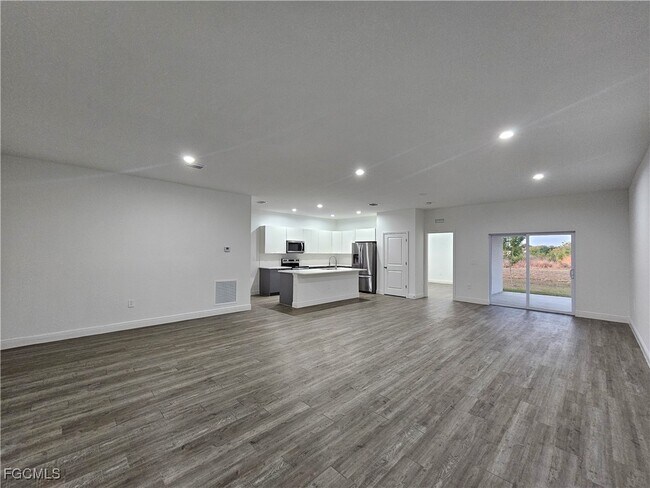 Photo - 9011 Penny Cir