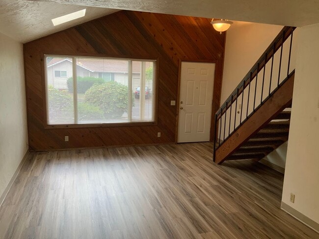 Photo - 2 Bedroom Duplex in Cal Young Neighborhood