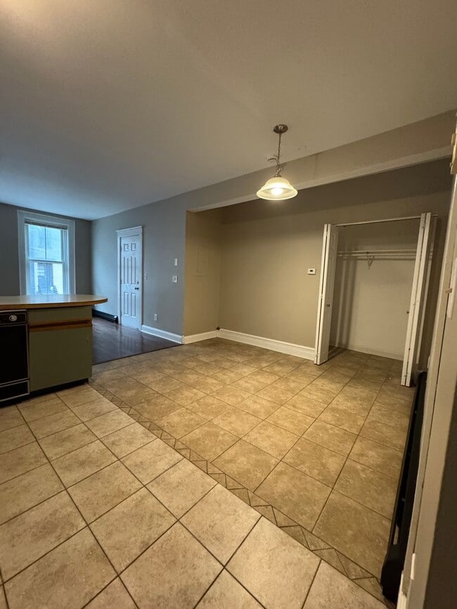 308 Hudson Ave Unit 1