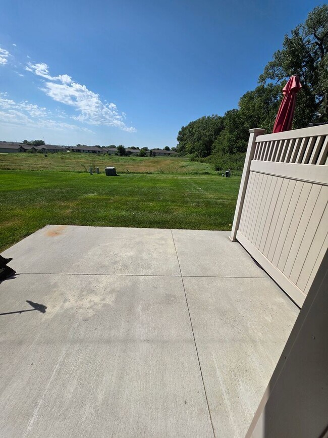 Photo - 309 N 32nd St