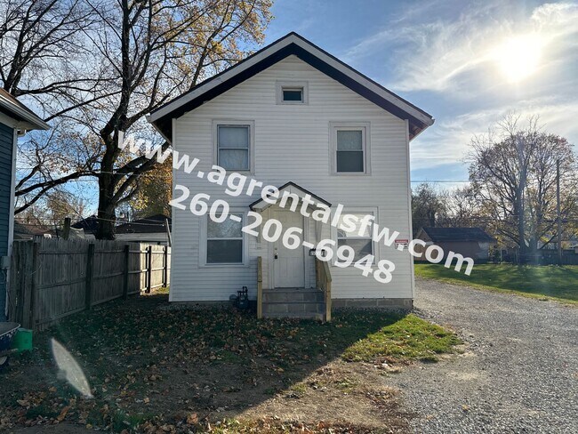 2 Bedroom House - Section 8 OK! - 2 Bedroom House - Section 8 OK!