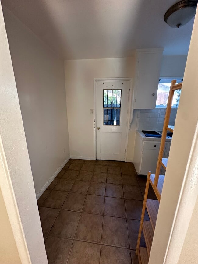 Photo - 904 N Normandie Ave Unidad 904