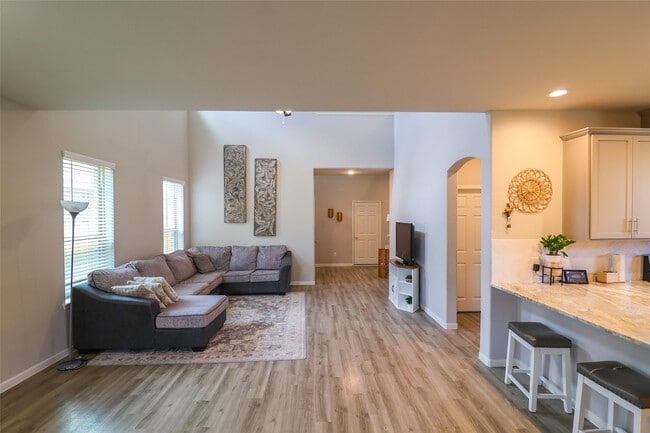 Building Photo - 27035 Badger Way