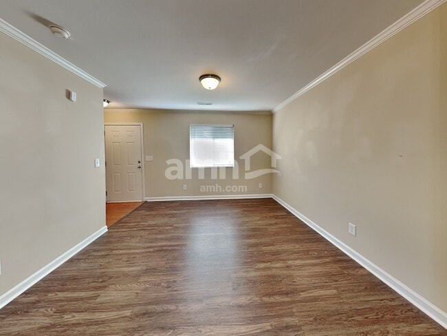 Photo - 107 Oak Knoll Dr