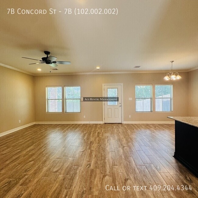 Photo - 7b Concord St Unit 7B (102.002.002)