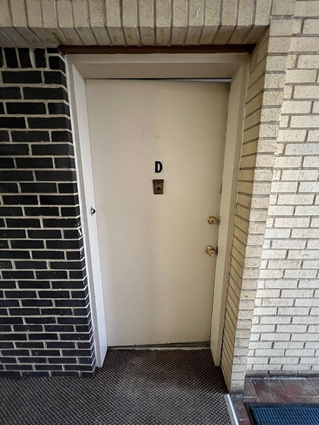 Photo - 10371 Forest Brook Ln