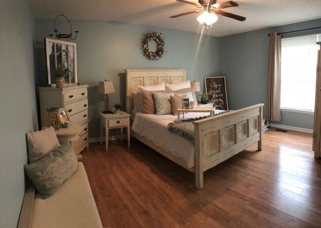 Dormitorio principal - 4422 Meadowland Dr