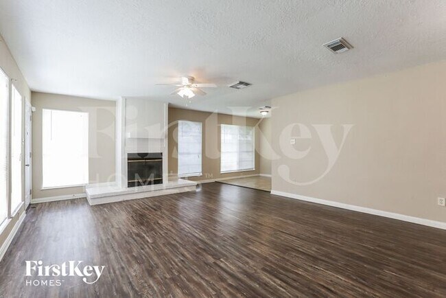 Photo - 17507 Heritage Cove Dr