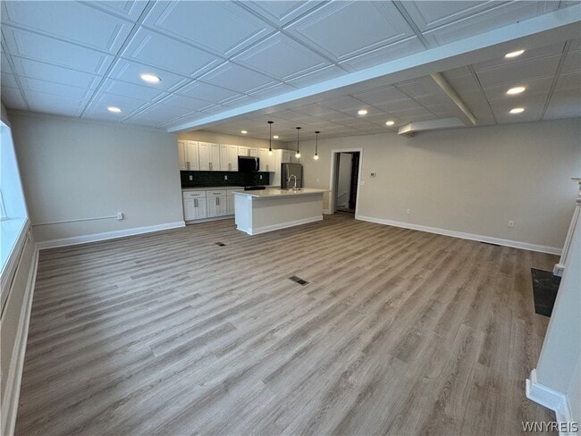 Photo - 107 Humboldt Pkwy