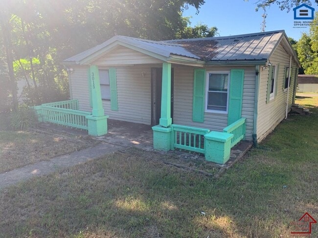 Building Photo - 3015 Sunset Ave