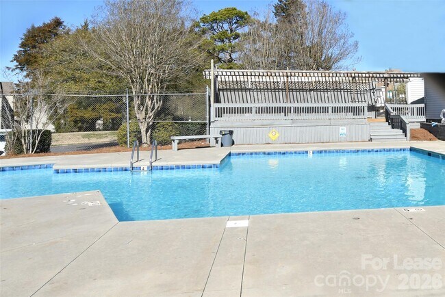 Photo - 11185 Harrowfield Rd