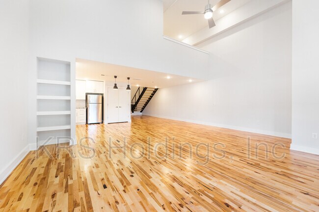 Photo - 306 N Road St Unit 123