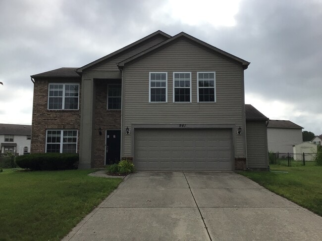 Building Photo - 941 Yellowwood Dr
