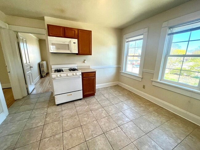 Photo - 3956-3958 N Murray Unidad Upper