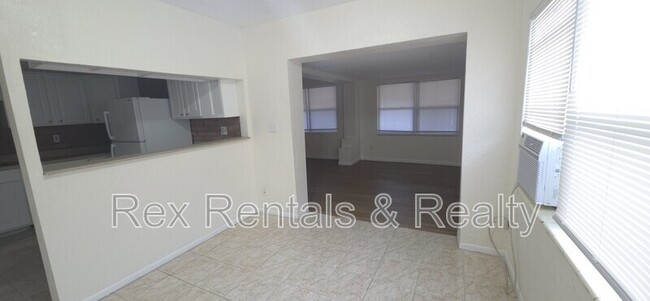 Photo - 6559 Bougainvilla Ave S