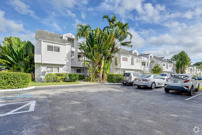 Building Photo - 3453 NW 44th St Unit 107 Rental