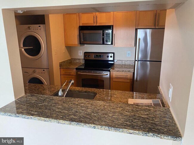 Photo - 10101 Grosvenor Pl Unit 1006