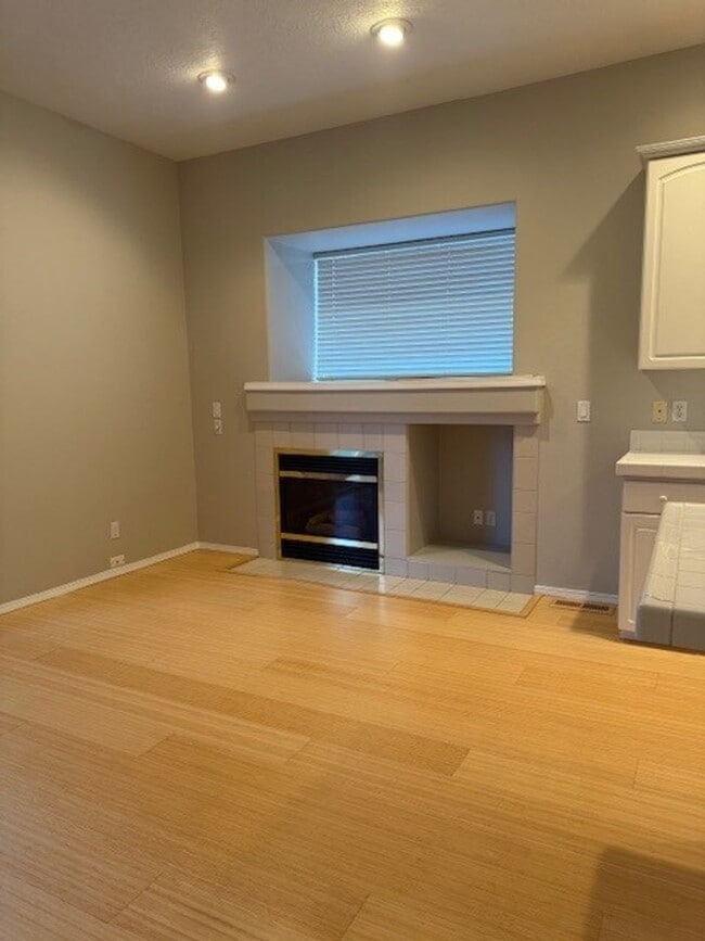 Photo - South Salem House in Well Established Neighborhood