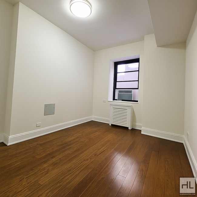 Photo - EAST 57 STREET Unit 10G