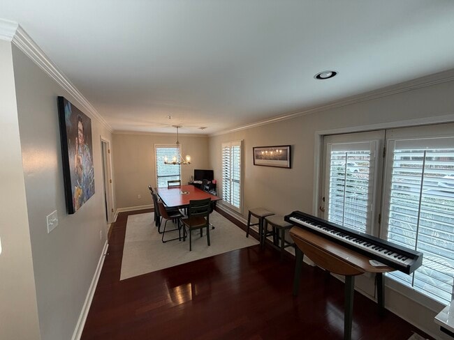 Dining Room - 3201 Lenox Rd NE Unit 2