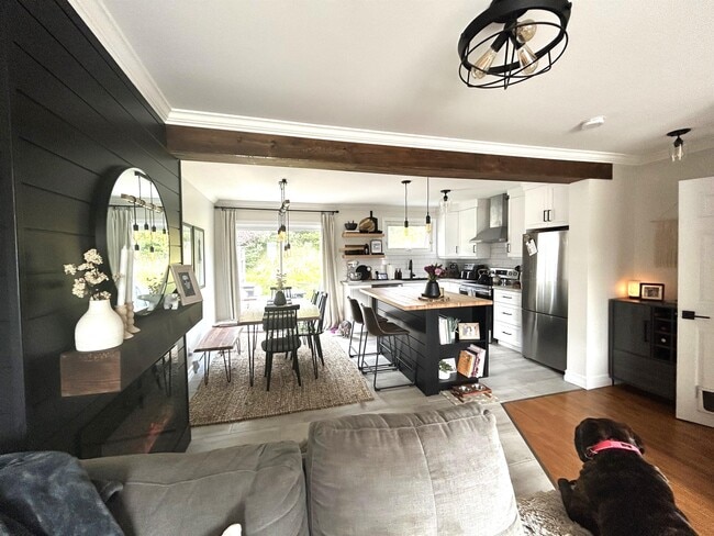 Photo - 114 Cumberland Crescent