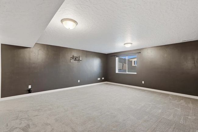 Photo - 915 N Evelyn St