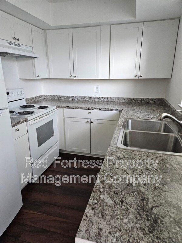 Photo - 4331 Glenwood Ave Unit #7