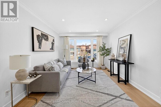 Photo - 26 Dellbrook Crescent