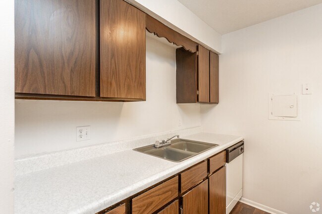 Photo - New Towne West Apartments