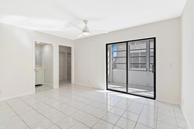 Photo - 115 Capri B Unit 115