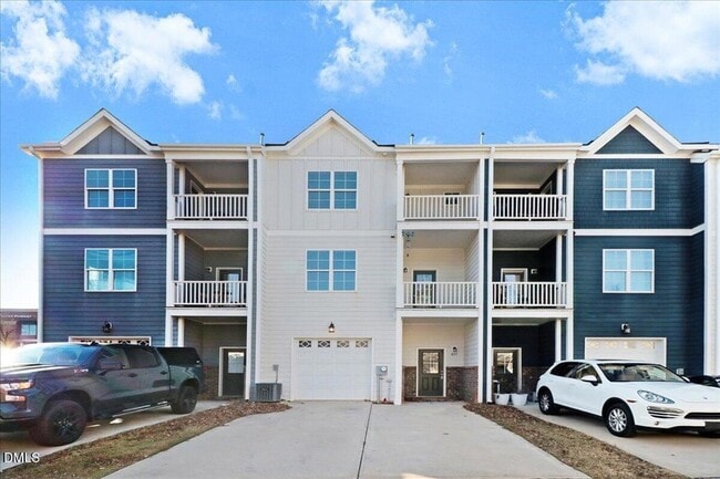 Photo - 857 S Franklin St