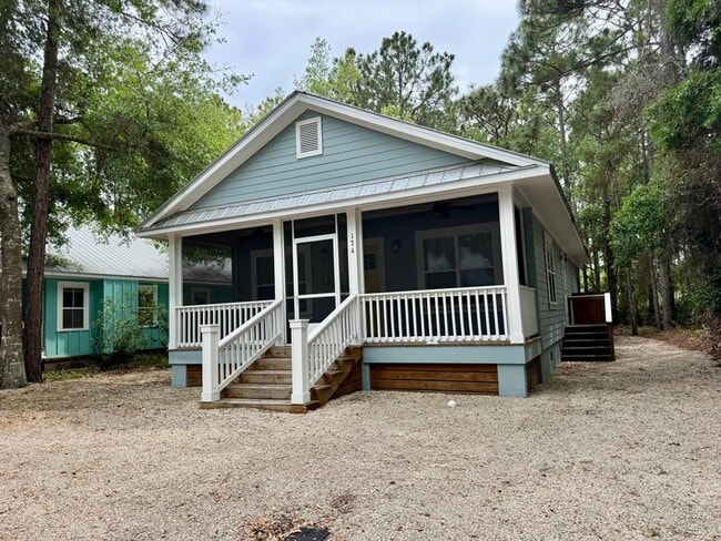 Building Photo - 174 Sawyer Ln