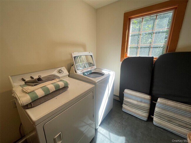 Photo - 106 Laurel Ln